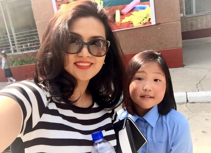 Жүжигчин Б.Хулан “том охиныхоо зургийг анх удаагаа дэлгэлээ”